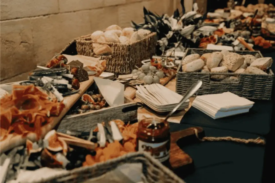 Caterers In Los Angeles